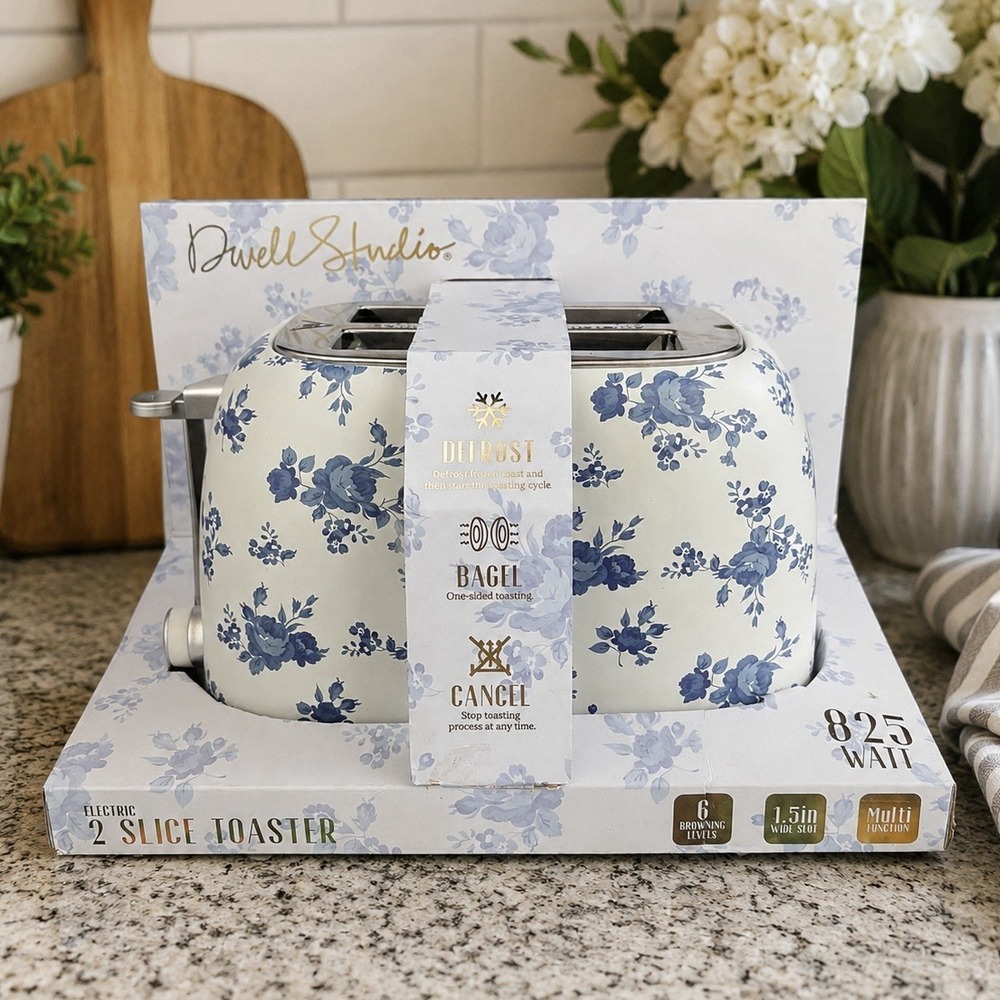 DwellStudio 2 Slice Toaster Blue Rose Toile Floral Botanical 825W NEW